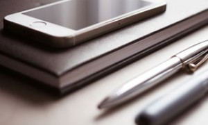 阿富汗与巴基斯坦冲突最新画面：大量子弹来回穿梭如激光 阿富汗多个哨所被炸